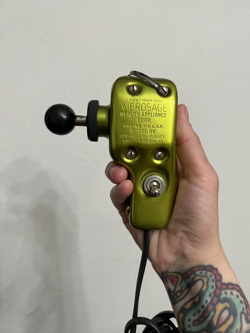 Drove three hours round trip to pick up this incredible &ldquo;beauty appliance.&rdquo; https://t.co/t1MJtIN6Mb