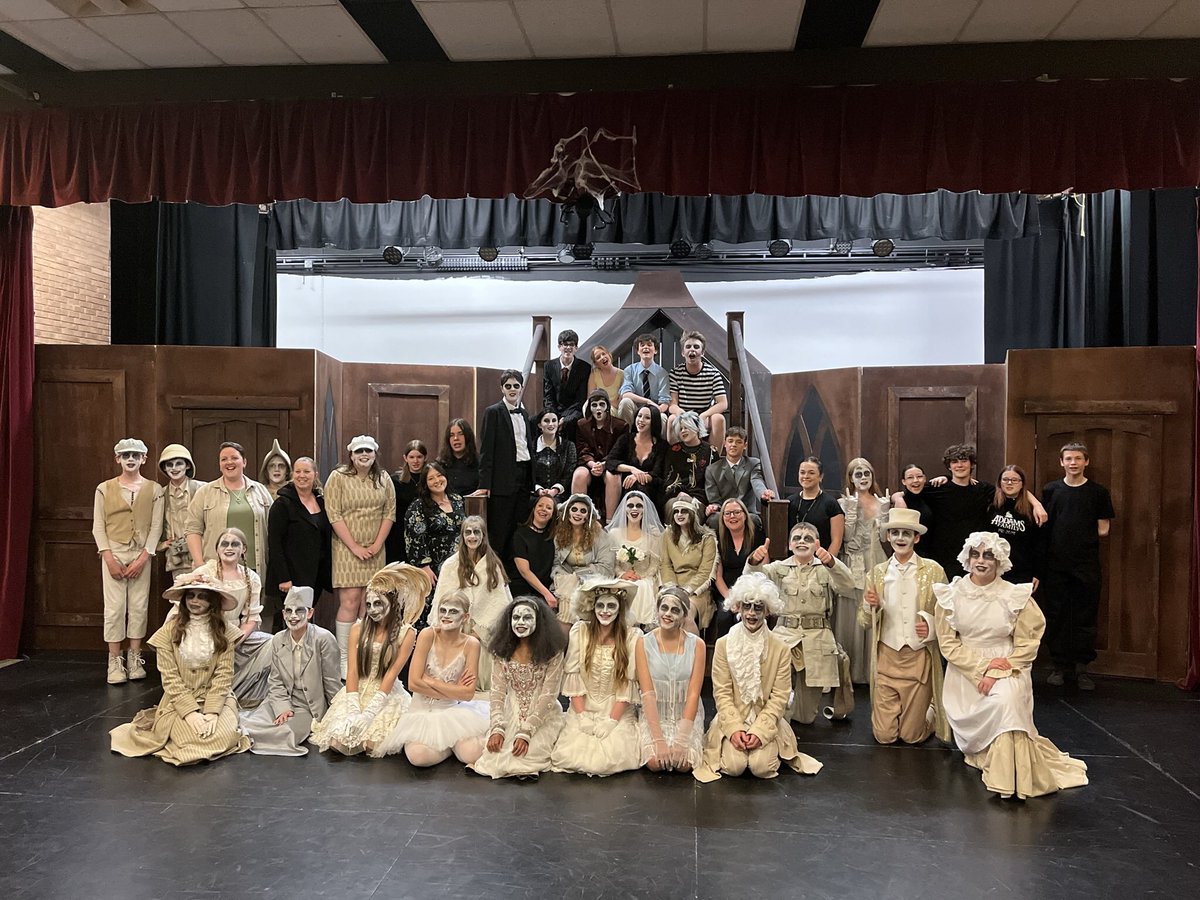 MrReid67's tweet photo. What a performance from our @ArtsPgs team @PerthGrammar.  The Addams Family show was simply outstanding and a credit to all the hard work from the EA team and the amazingly talented pupils. #PRIDE https://t.co/6p0ynqiz8a
