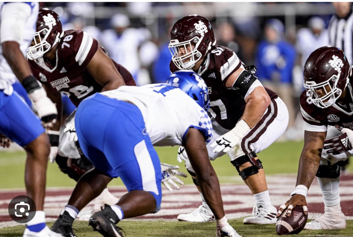 s_mboumoua's tweet photo. AGTG I am blessed to announce that I’ve received My first SEC offer! from Mississippi State 
@coachdt48
@hailstateFB   
@Albertreese15 
@tharealmaddawg 
 @pascal_Masson 
@CoachJeanSG 
@seblev1986 https://t.co/oacksiRykh