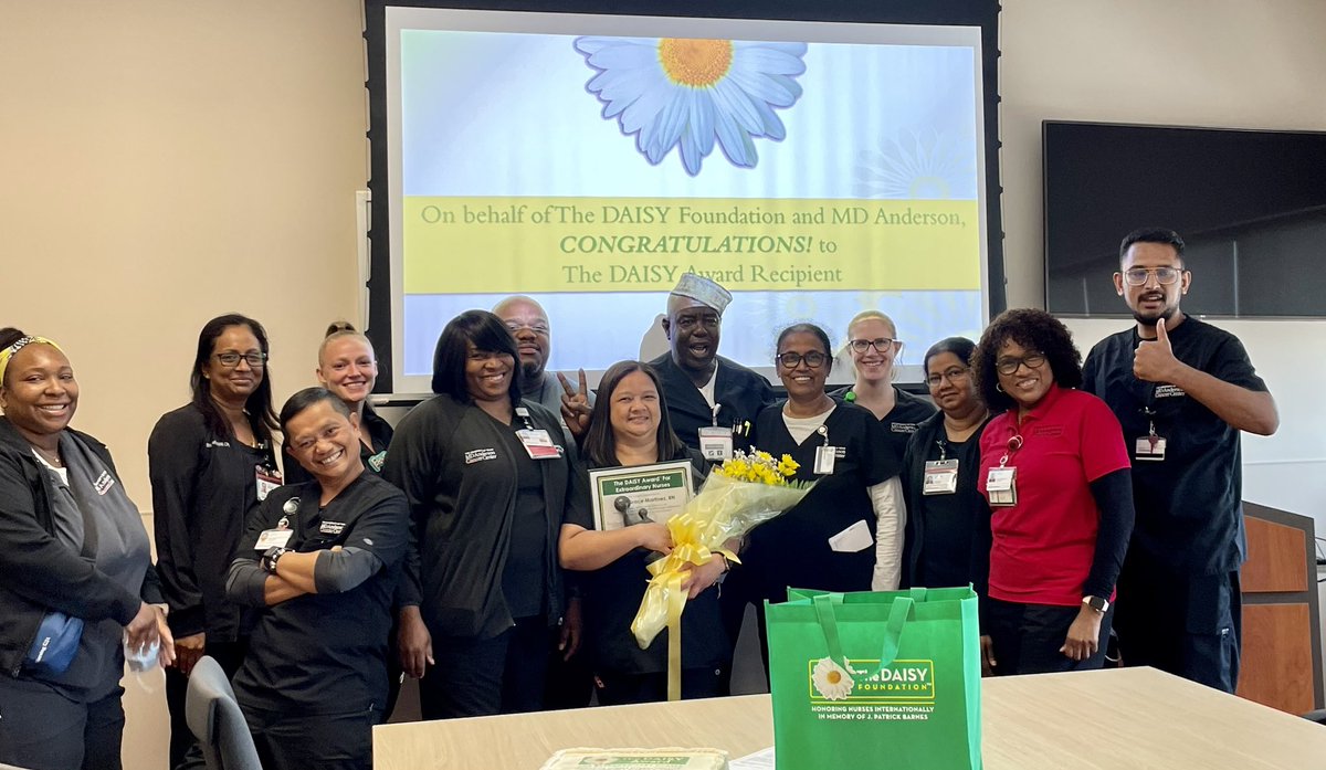 Celebrating our DAISY Award Honoree - Mary Grace Martinez (G21 GIM) <a href="/CarolPorterDNP/">Carol Porter DNP, RN, FAAN</a> <a href="/MDAndersonNews/">MD Anderson Cancer Center</a> <a href="/DAISY4Nurses/">DAISY Foundation</a>
