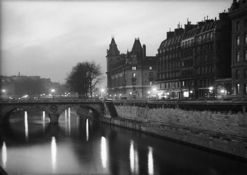 Séeberger Frères. 
Le pont Saint-Michel et les quais, la nuit.
1923/31. Paris