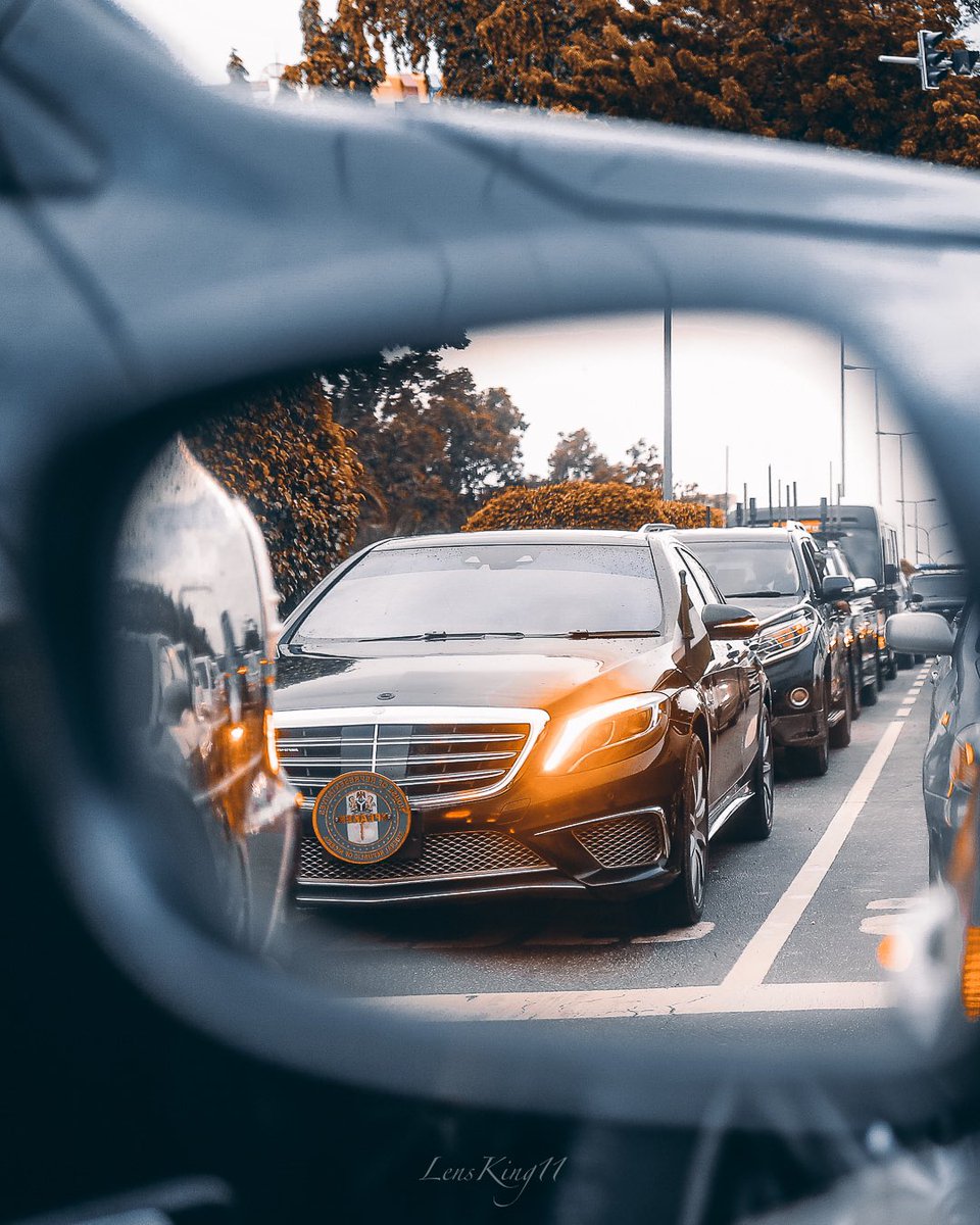 lensking11's tweet photo. The motorcade https://t.co/FIMDPDU63s