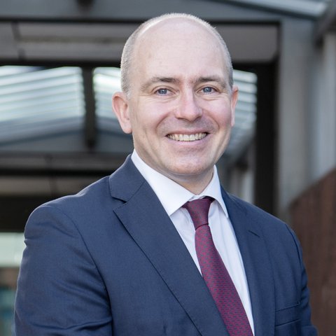 We're so pleased that Roland Sinker, chief executive, has been awarded a CBE for services to healthcare in His Majesty The King’s Birthday Honours.
Read more at cuh.nhs.uk/news/roland-si…