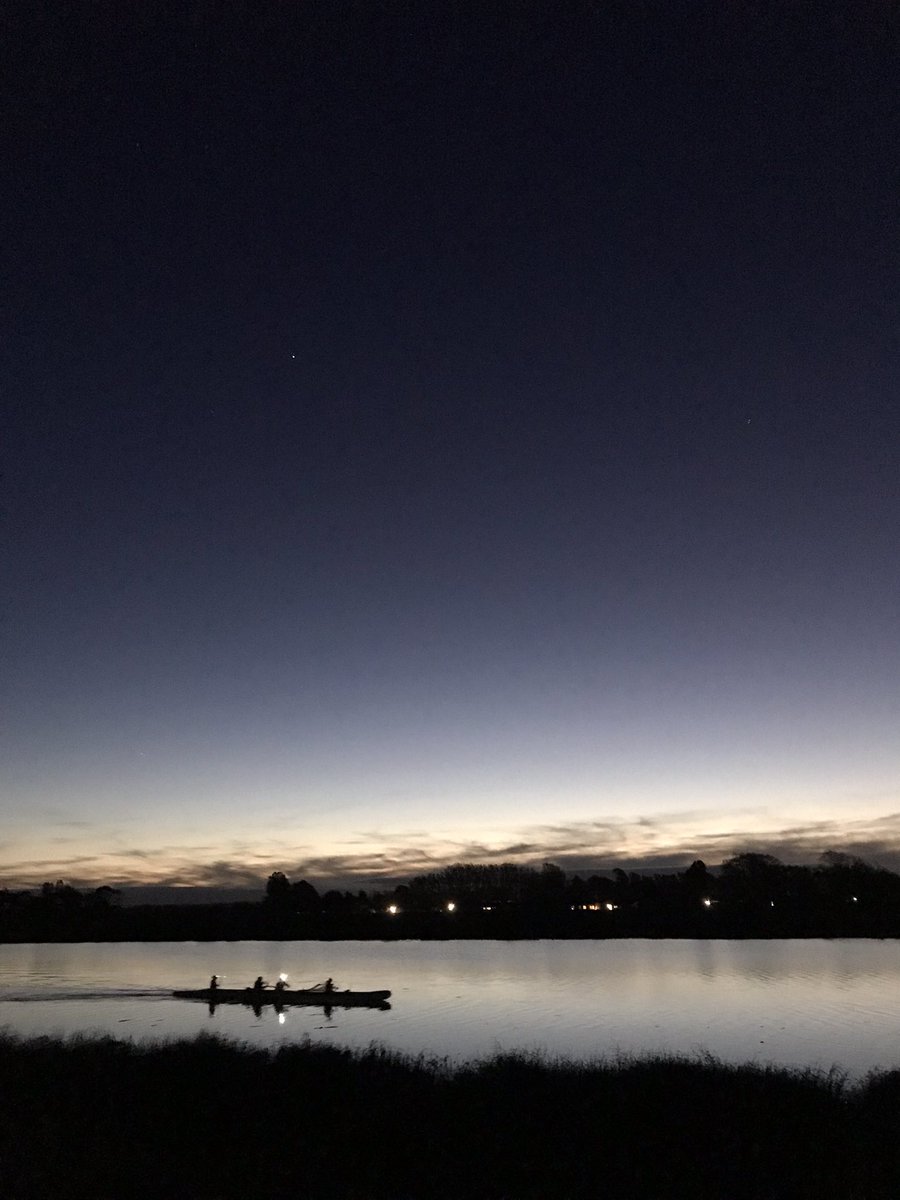 Paddling homeward, evening in Aotearoa/the Shire.