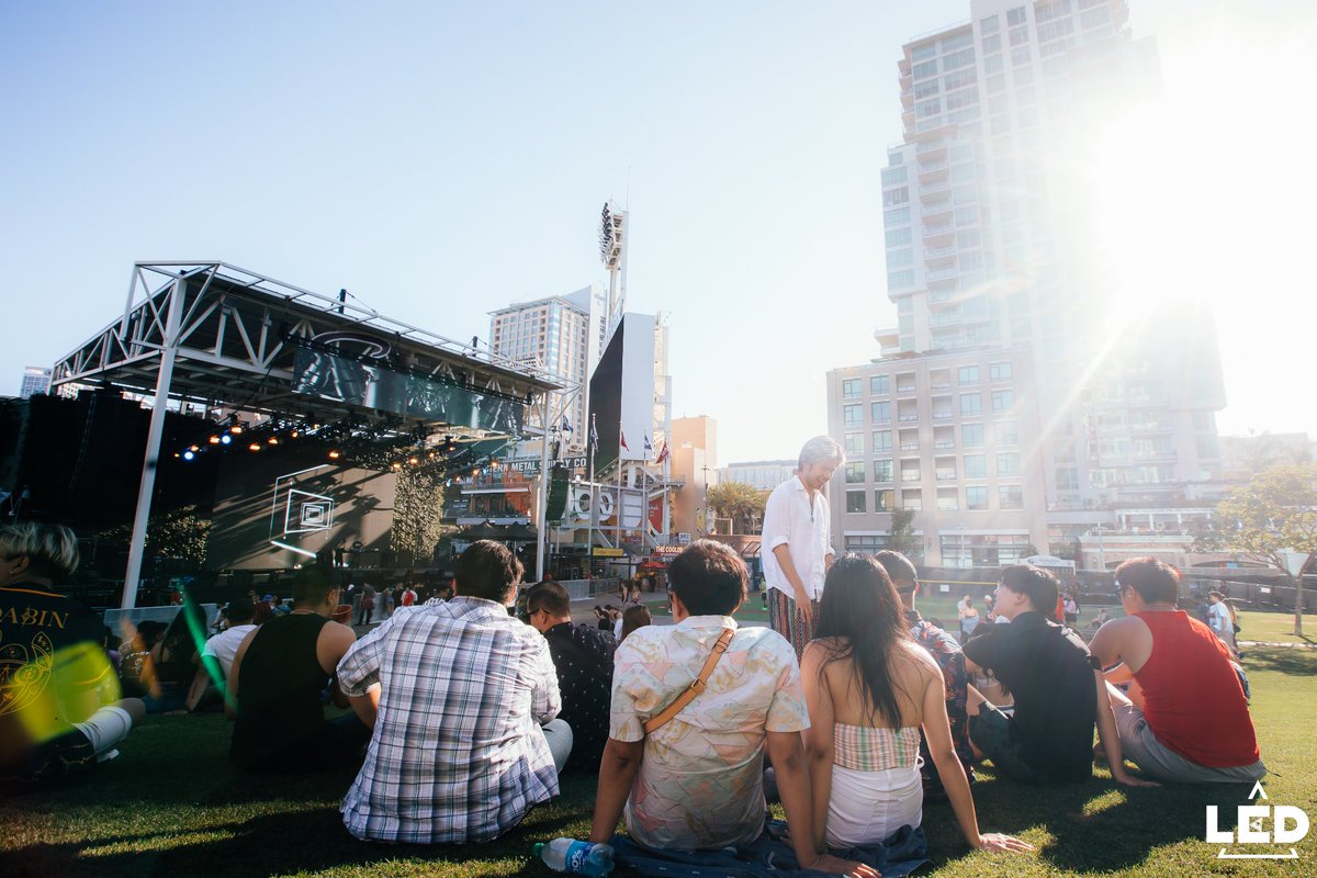 LEDpresents's tweet photo. Counting down the days until weโre back at Gallagher Square for #myLEDUSA ๐บ๐ฒ
Donโt miss out on @porterrobinson, @Malaamusic, @wearewavedash, and @HotfireMusic taking over the park!โญ
GET TICKETS: https://t.co/ZULqRnKB2b https://t.co/8XdUUdkvCi