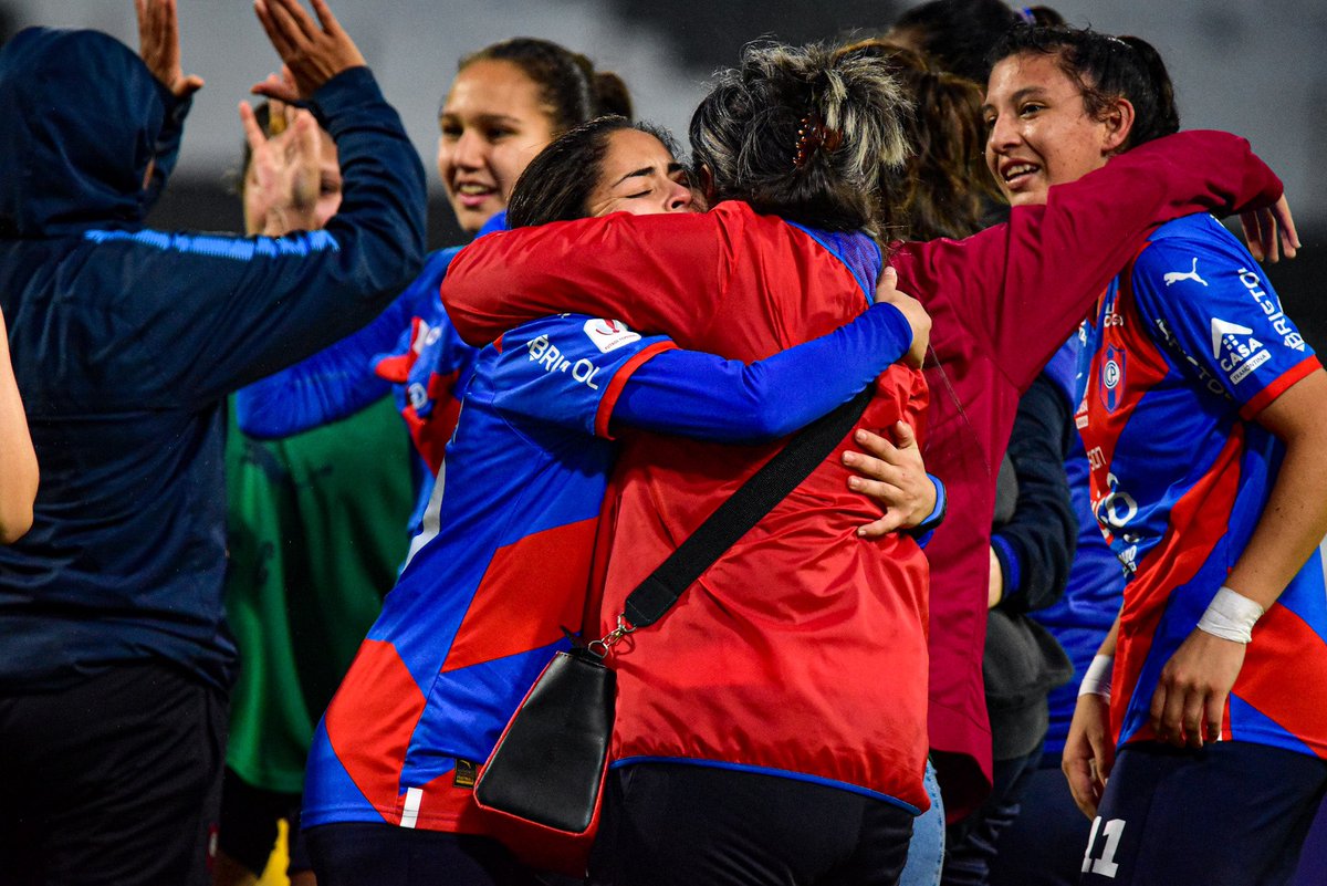 CerroFutbolFEM tweet picture