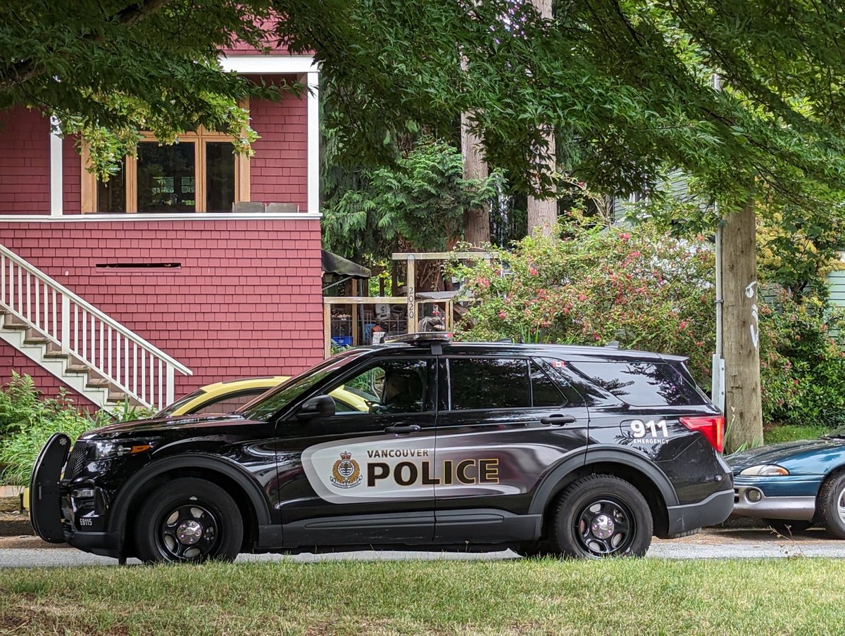 Dan van der Ster tweet media