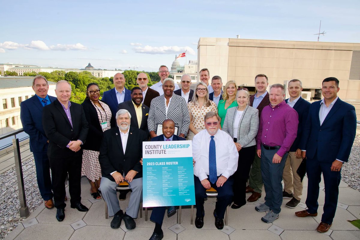 NACoCounties's tweet photo. Catch up on all the recent action in Washington, D.C. and in #counties across the country https://t.co/HzbVVjm8GV #ThisWeekInPhotos https://t.co/pjwwI0zjpl