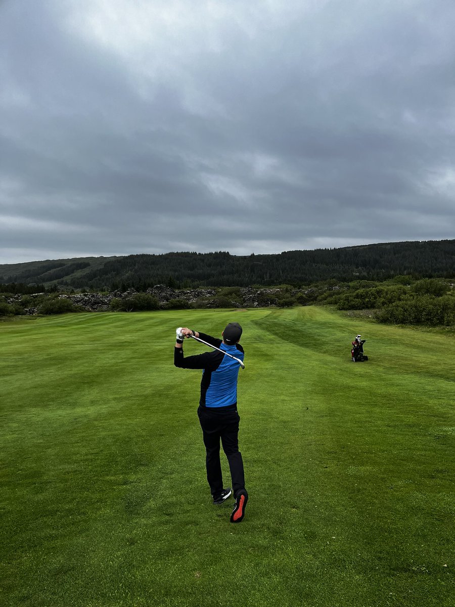Amazing day at <a href="/OddurGolf/">Golfklúbburinn Oddur</a> 🤩 Brilliant flight with top people <a href="/AuddiGylfa/">Auðunn Örn Gylfason</a> and Jon Gardarsson 🏌️‍♂️ I highly recommend this course! Beautiful scenery 🌋🇮🇸