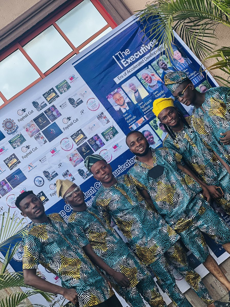 FelaMassCom's tweet photo. Grand Finale
Day 5
#FinalistWeek
#CulturalDay https://t.co/4sYhwHsE3o