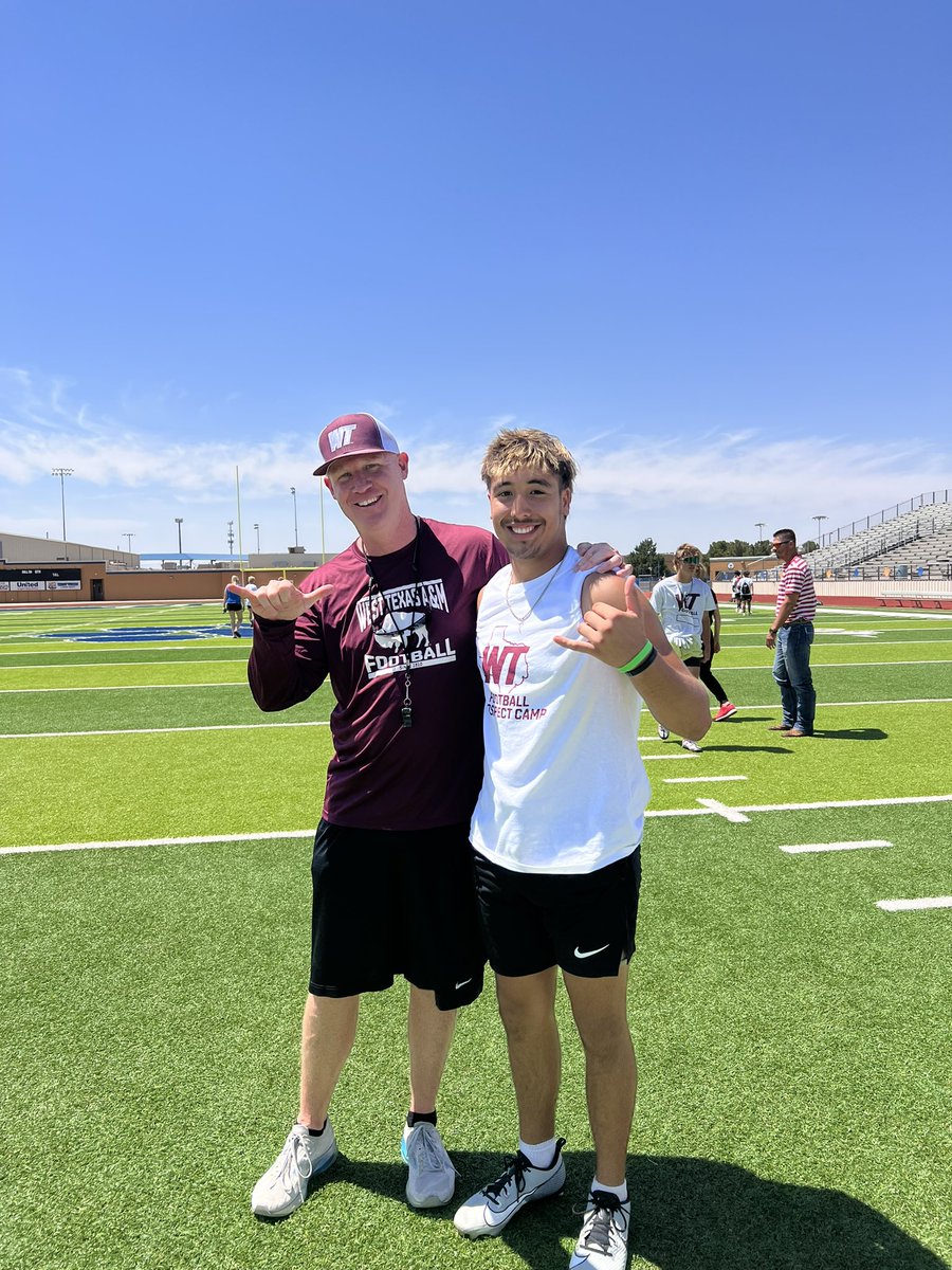 DavidRHerrera25's tweet photo. Thank you @CoachJoshLynn for the invite! It was a great camp full of energy! Hope to hear from you and make some games this year! @BrianMVaughn  @WTAMUFootball @Coach_Shade @MathisGaius @CoachMason_1 @ChadDunnam @sandiefootball https://t.co/gLjt5w0oO6