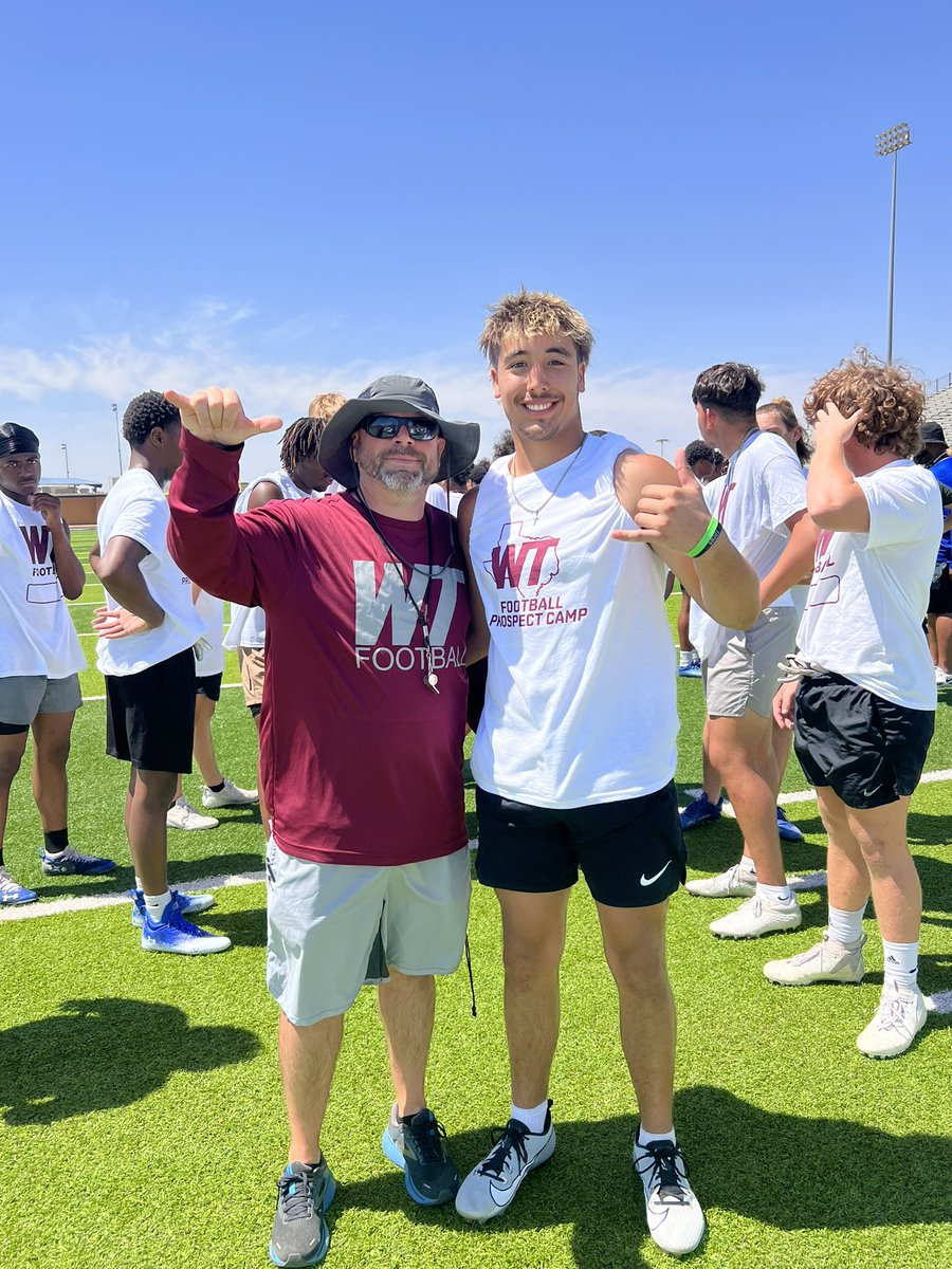 DavidRHerrera25's tweet photo. Thank you @CoachJoshLynn for the invite! It was a great camp full of energy! Hope to hear from you and make some games this year! @BrianMVaughn  @WTAMUFootball @Coach_Shade @MathisGaius @CoachMason_1 @ChadDunnam @sandiefootball https://t.co/gLjt5w0oO6