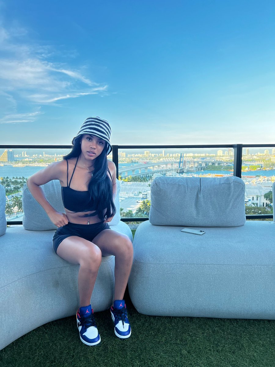 jordynnjanai's tweet photo. Yams for da weekend https://t.co/F6OQJmA74x