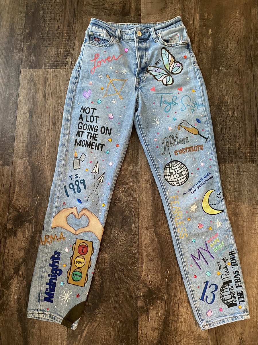 tisthedamncj's tweet photo. Me: *puts 20 hours into pants*
Pants: it’s me hi I’m the problem it’s me
@taylornation13 @taylorswift13 #PittsburghTSTheErasTour https://t.co/8Eg1uiPcYQ