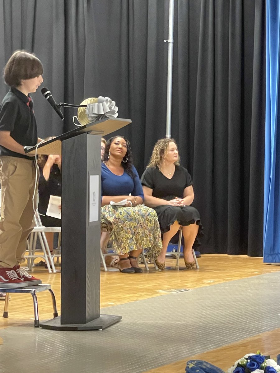 SeatackDream's tweet photo. Moving on Up #FifthGradePromotion β¦@vbschoolsβ© πππ https://t.co/fkHuc3x6fn