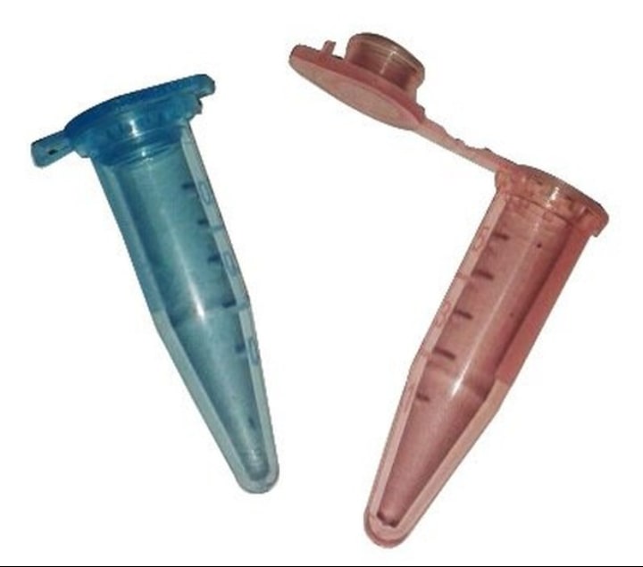 primeplasticsul's tweet photo. MICROTUBOS DE CENTRIFUGAÇÃO
- TIPO EPPENDORF-
CAPACIDADE 0,5ML COLORIDOS

Características técnicas.

Confeccionado em polipropileno.

Capacidade 0,5ml.

Pacotes com 1.000 unidades.

Graduado com tampa de pressão.

*Foto ilustrativa https://t.co/MVAC16UVNy
