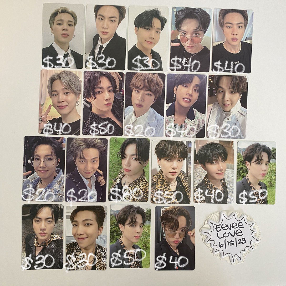 eeveelovesbts's tweet photo. WTS BTS OFFICIAL MERCH:

•official and mint condition 
•pay pal zelle Venmo
•usa based world wide shipping available 

Dm me if you have a questions ! https://t.co/MQRCv7Vr3a
