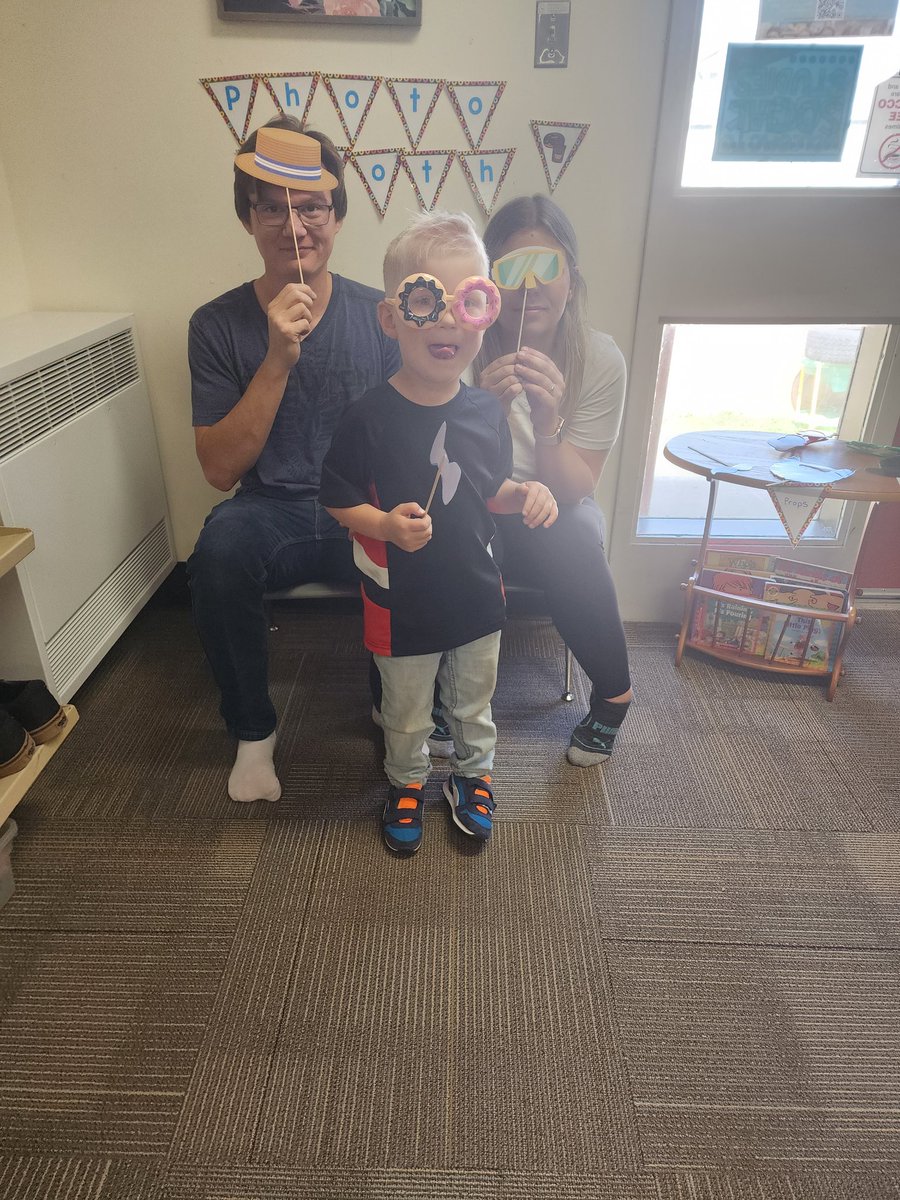 Hannah Delainey tweet media