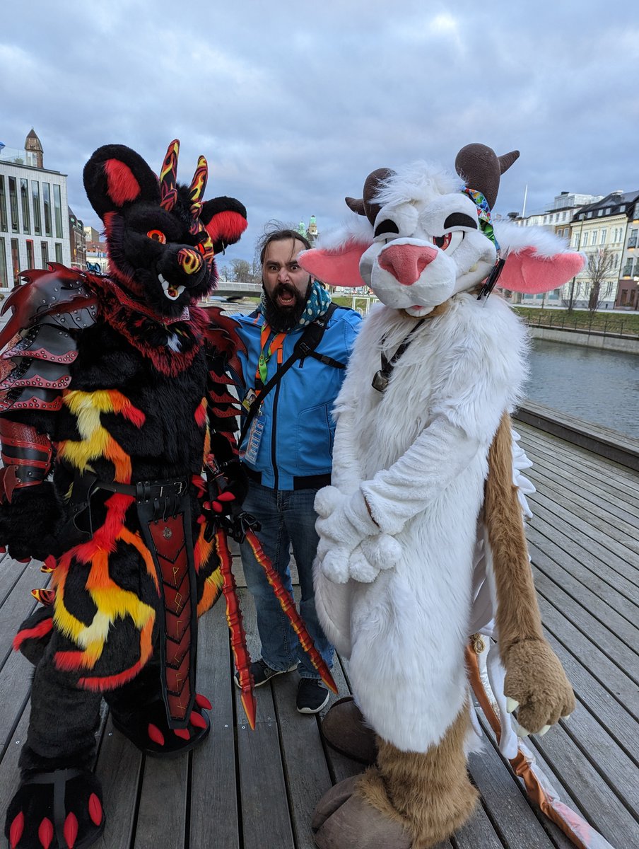 Being demonic for #FursuitFriday with <a href="/LeeTaiger/">Lee Taiger</a> and <a href="/ZottelGoatdemon/">Zottel @zottelgoatdemon.bsky.social</a> 

📸by <a href="/RakanHowls/">Rakan</a>
🪡 by <a href="/TheKarelia/">TheKareliaFursuits 🔜 EF29, Furnavia.</a> 
🪡 by <a href="/MoreFurLess/">More Fur Less</a>