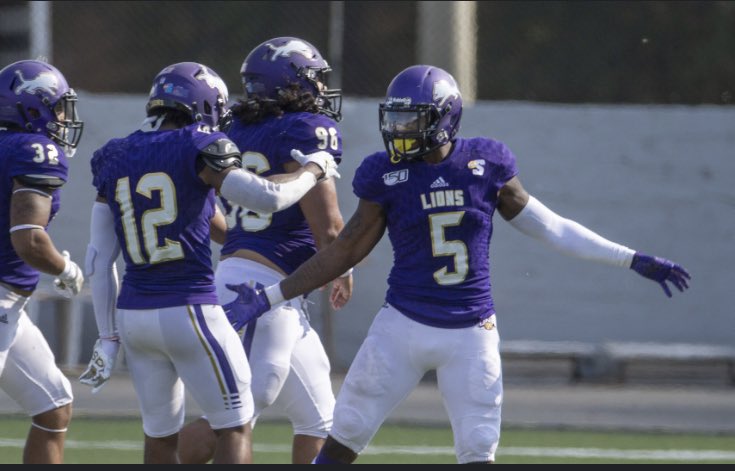 After a conversation with @BrentDearmon I am blessed to say I have received my first 🅾️ffer to the University of North Alabama @CoachCaraboa @DeLockett @CoachCruce @coachseantalsma @joshfloydHT