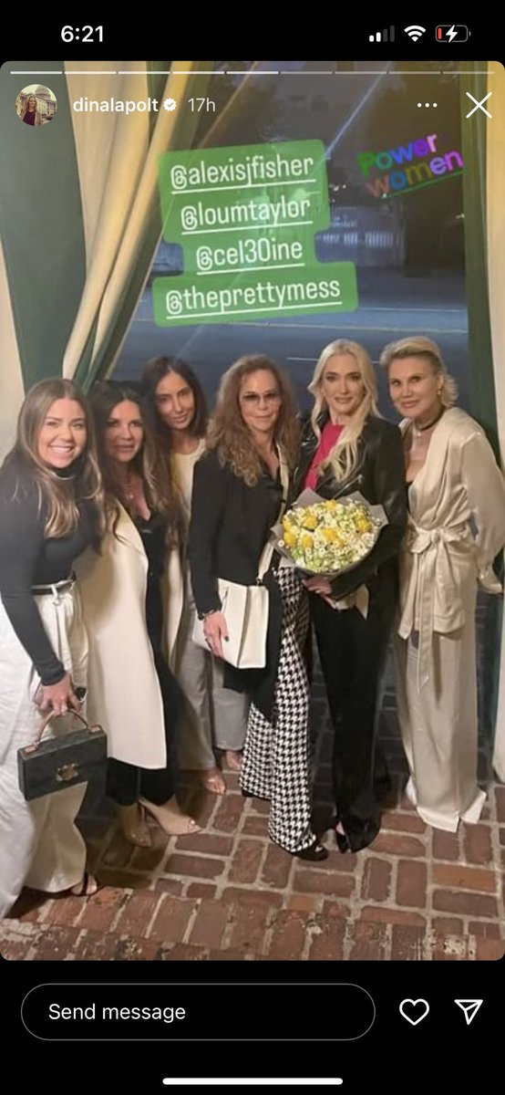 FreeBritneyNyc's tweet photo. Fresh out the Movie Face Off Lou Taylor celebrating Dina Lapolts Birthday showing off a whole new face from her last face. Reminds me of someone who commits crimes,&amp; they try to change their appearance to not get caught. #InvestigateLouTaylor #WhereIsTheMoney #InvestigateTriStar https://t.co/IuGySifGxp