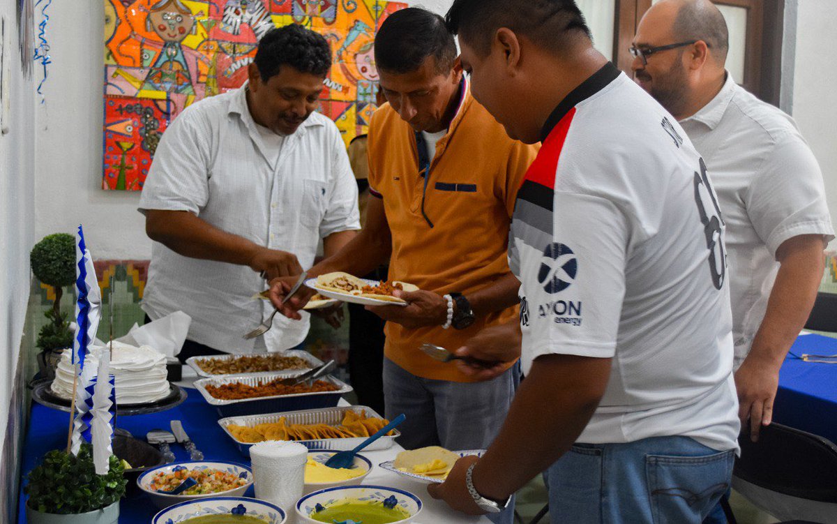 CJCampecheGob's tweet photo. Hoy tuvimos un convivio para celebrar a nuestros compañeros que tienen la dicha de ser papás y servidores públicos.

Gracias por su entrega y compromiso, para guiar a sus hijos con amor incondicional. 

#MesDelPadre https://t.co/uhpb2pqjY8