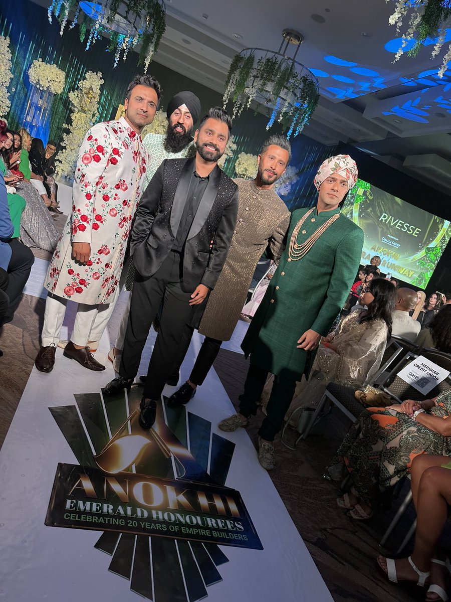 AnokhiLifestyle's tweet photo. Just a few highlights from tonight’s Anokhi Emerald Runway featuring @manikjassal @DINESHRAMSAY @NAEEMKHANNYC @Archana_Kochhar @PrettyPrriya @rivesse https://t.co/0BbiTe8W4B