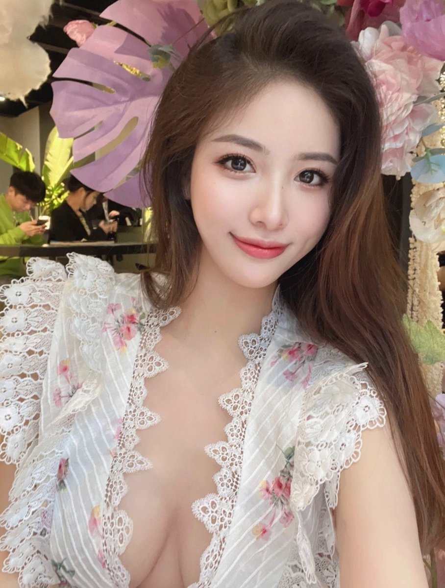 放假了当然要把自己打扮的漂漂亮亮的 https://t.co/CanohVZvnl
