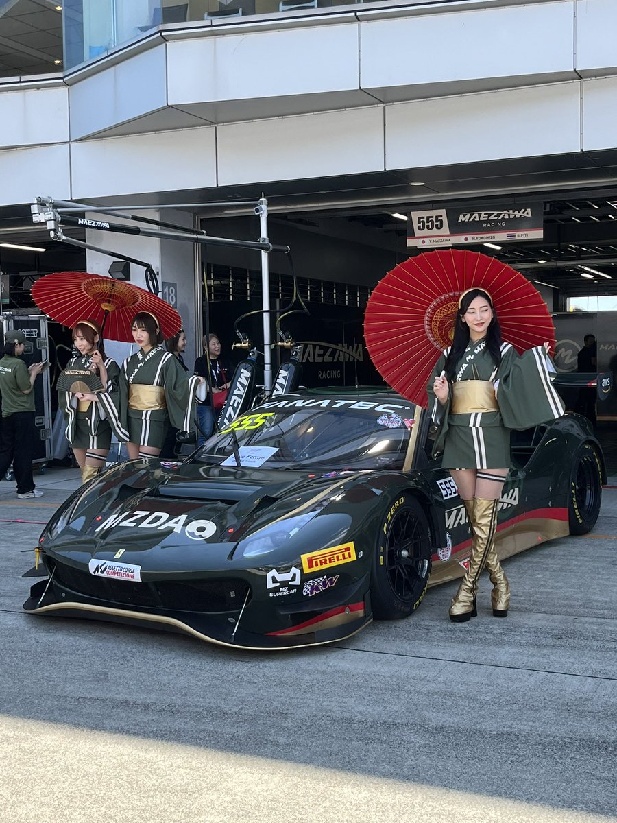 imuy_nelson's tweet photo. #MZDAO で #富士スピードウェイ 
車も素敵ですが、隣のお嬢様が美し過ぎて娘と震えました。
楽しい❣️ https://t.co/59DbjOtbRz