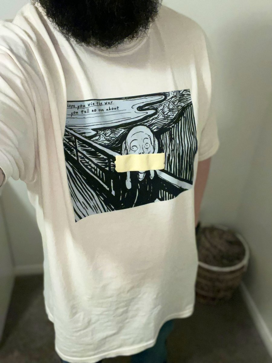 tito_kotd's tweet photo. #kotd AJ1 #JMillzChallenge or something close π and #JWilson with the tee π https://t.co/wPbEYt9BEj