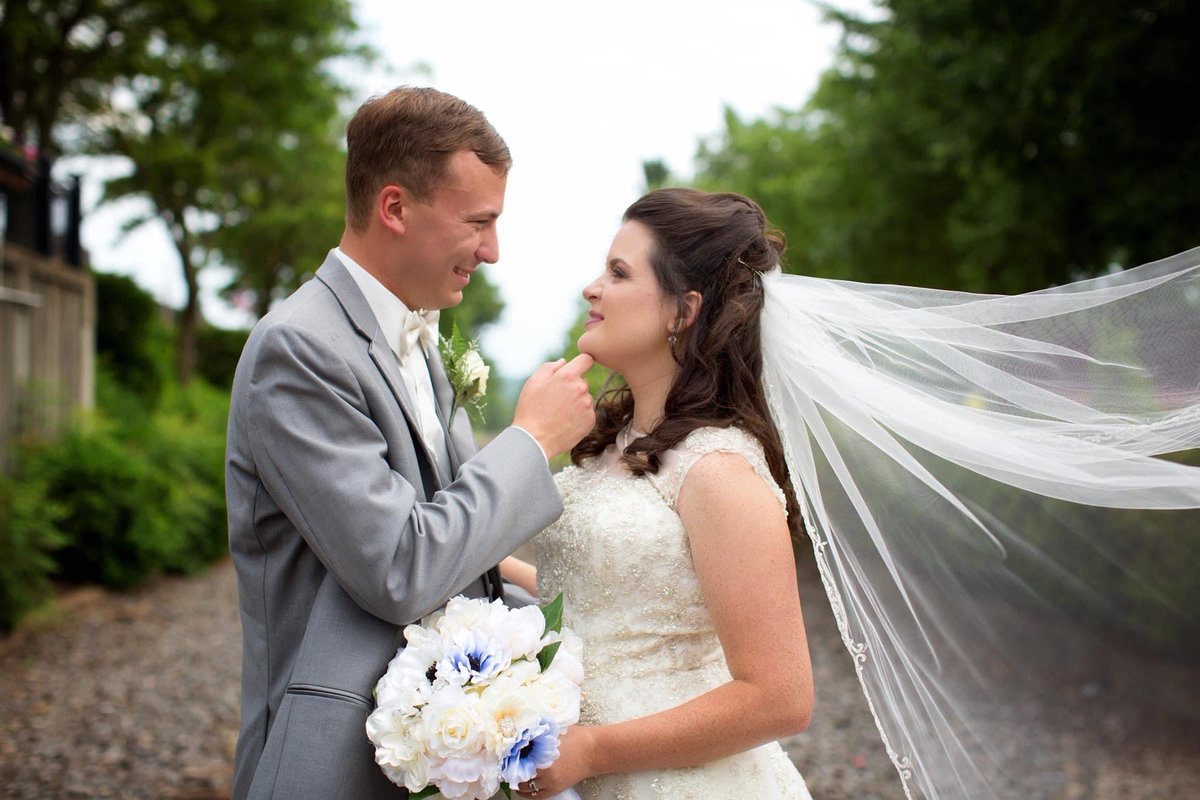 NewsmanChris's tweet photo. Happy 5th Anniversary to my loving wife, Kelsie! She made me the happiest man when she said “I do!”  Since then we’ve gone on adventures around the world, bought a house, and started a family. Here’s to five more lifetimes together! https://t.co/mgk1Xs7ZLm