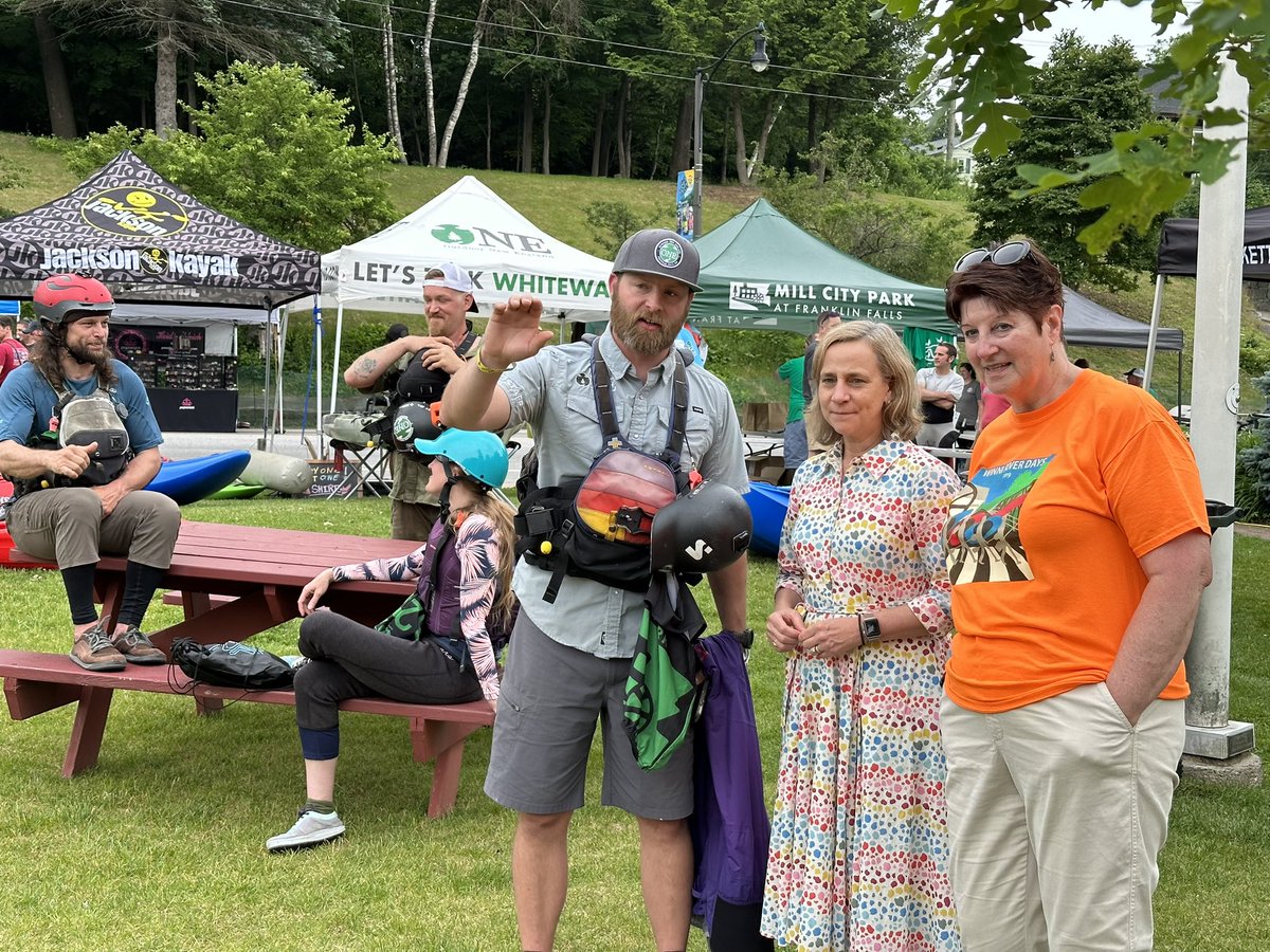 JoyceCraigNH's tweet photo. Whitewater paddlers are descending on Franklin Falls, along with live music, food, games, beer garden and more — thank you to Mayor Jo Brown for showing me around this evening at the Franklin Winni River Days. #NHPolitics https://t.co/x4fNowgo0M