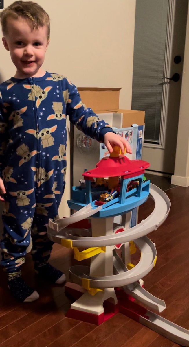 ParachutesP's tweet photo. He insisted on donating his special Paw Patrol train set to the new Lily's Clubhouse as a way to help other children deal with grief and loss as well as bring a smile to their face.

Thanks for being such an inspiration Kai!

#yyc #yycpets #yyckids #lilyslegacy https://t.co/8xmh5V99SV