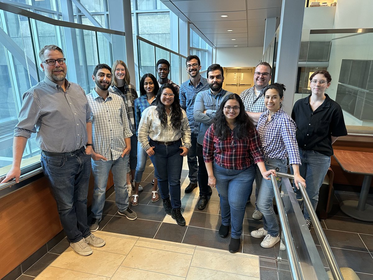 Dress like your supervisor day
#plaidshirt #Jeans #coolcool