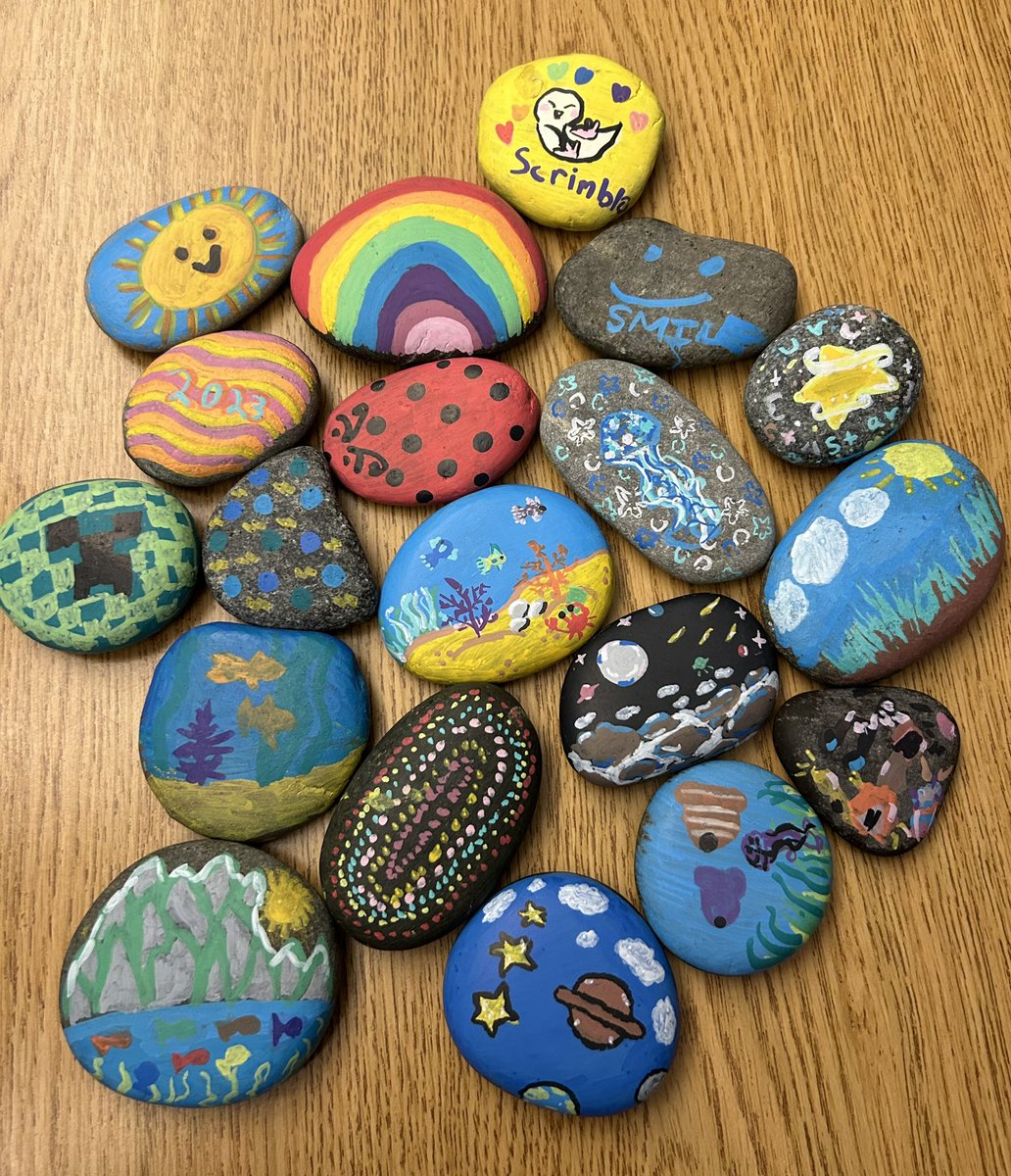 Thank you to our Walking Project sponsors, who came in and did an art therapy activity for Emotional Health!😁