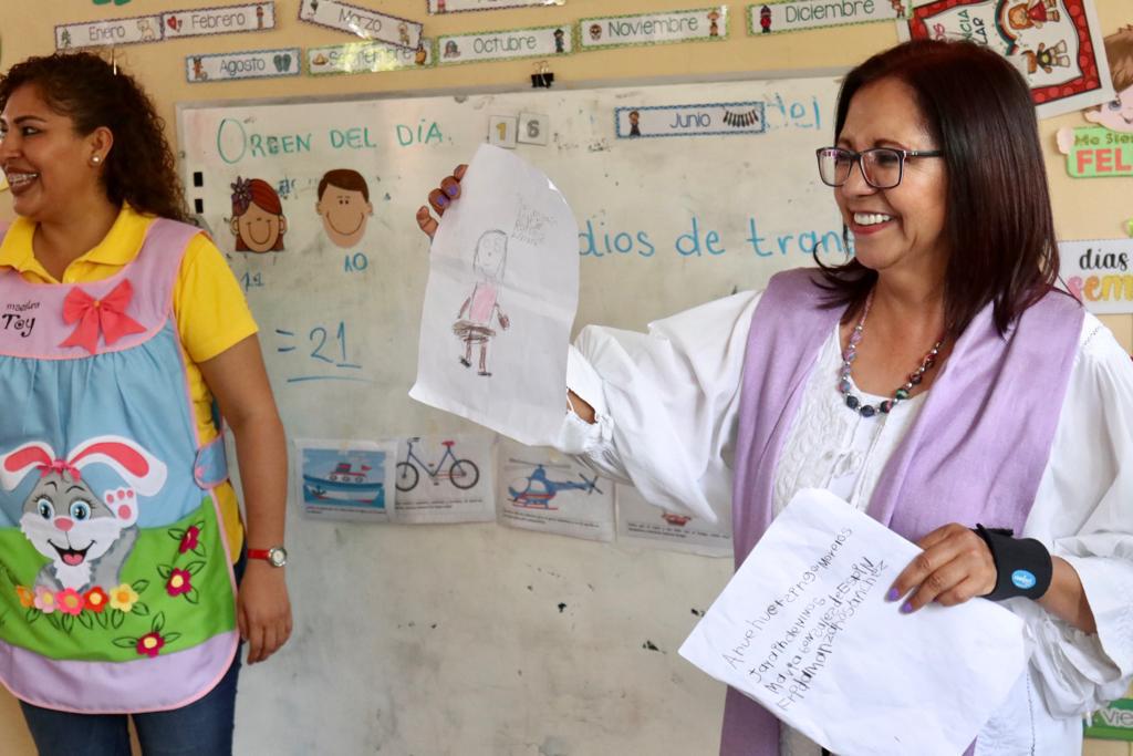 Letamaya's tweet photo. En el Preescolar María González de Espín, en #Ahuehuetzingo, Puente de Ixtla, Morelos, platiqué con maestras y maestros, madres y padres de familia, sobre la importancia del juego en los aprendizajes en ese nivel educativo. https://t.co/zTjv7PMcqH
