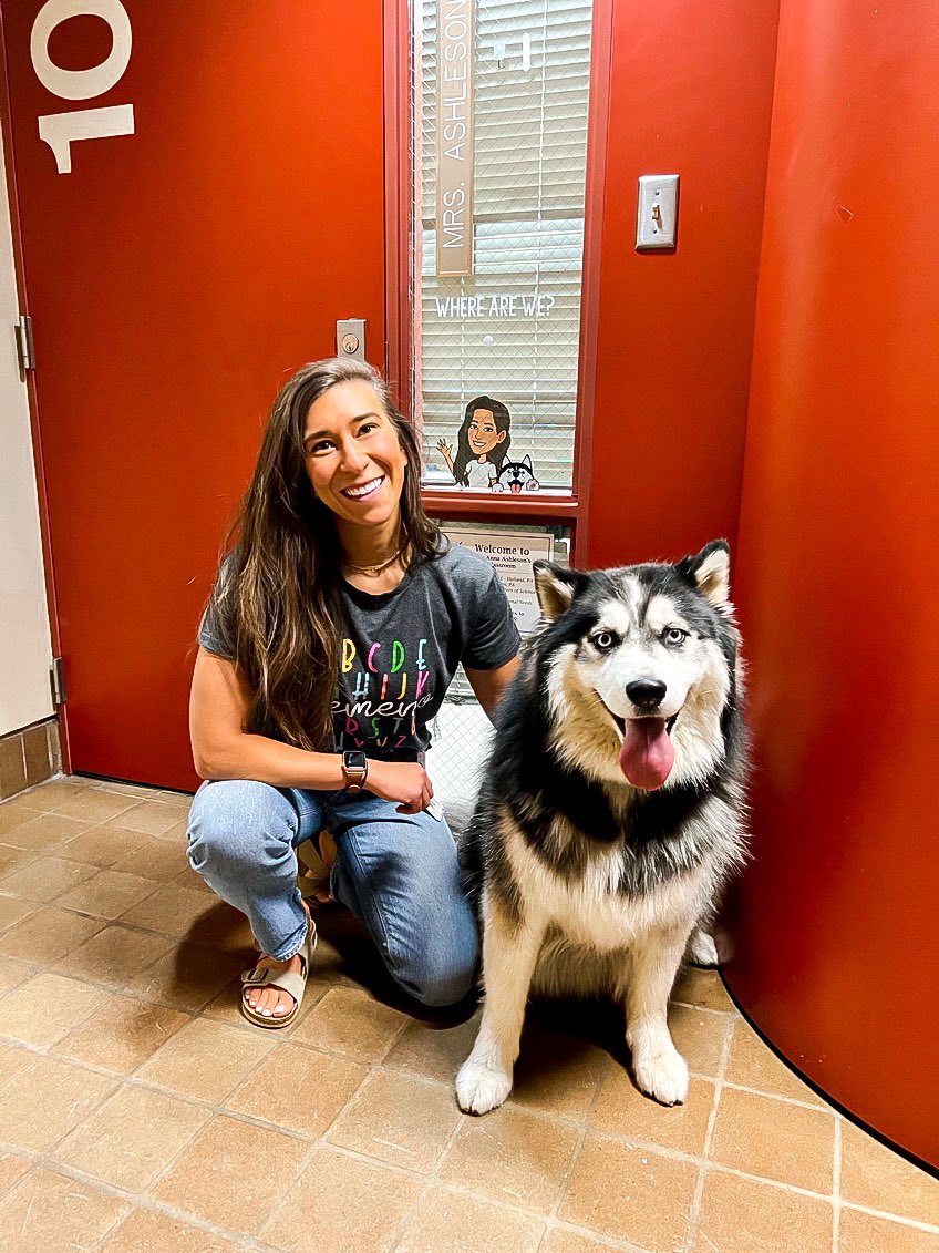 MsAnnaTeaches's tweet photo. Class dismissed. 
As official “teacher��s pet” I made my annual visit to kindergarten. We played, the kiddos told me I graduated with them, and then it was time to say goodbye (and nap). https://t.co/SZqhZQRtwD
