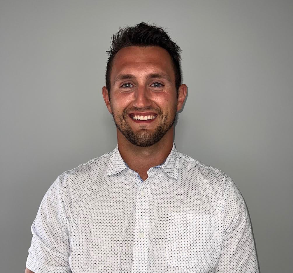 usedcarcentre's tweet photo. We’ve now got our own EV specialist Dylan Tucker here to assist you with your EV purchase! You can get connected with him by email at dylan@usedcarcentre.ca or text 250 201 7487. 📞 https://t.co/Uv99Q9Cphr