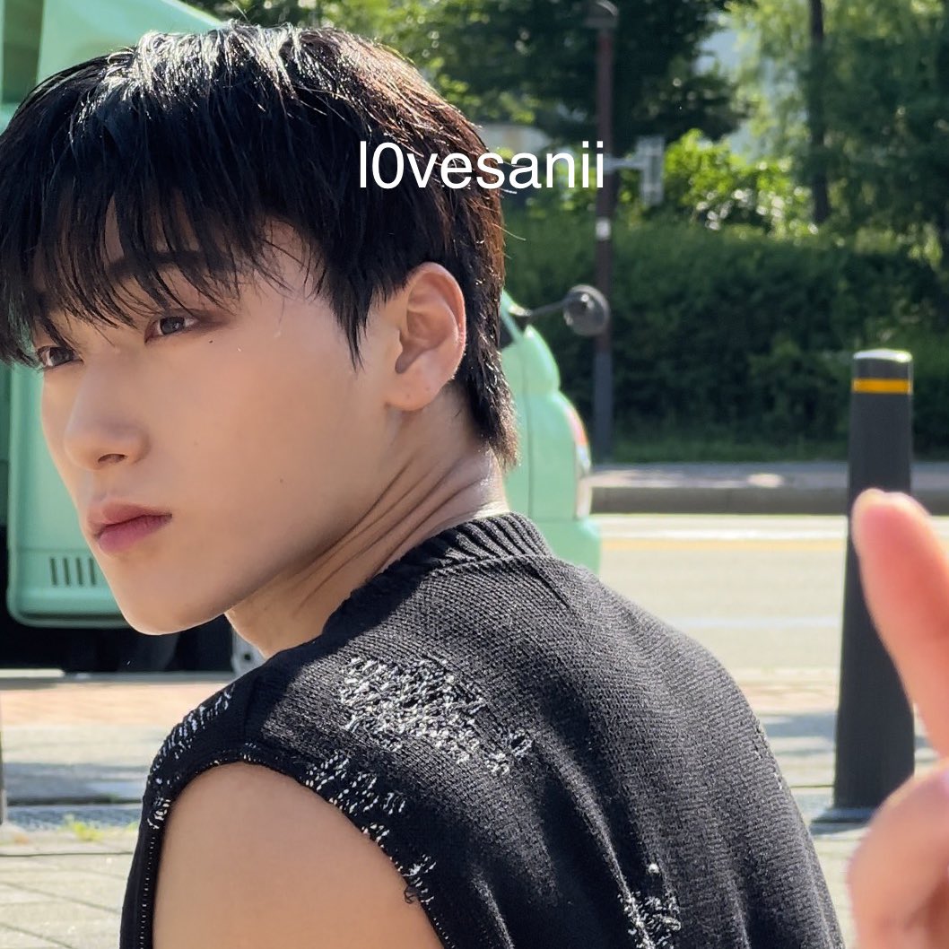 탐 tweet media