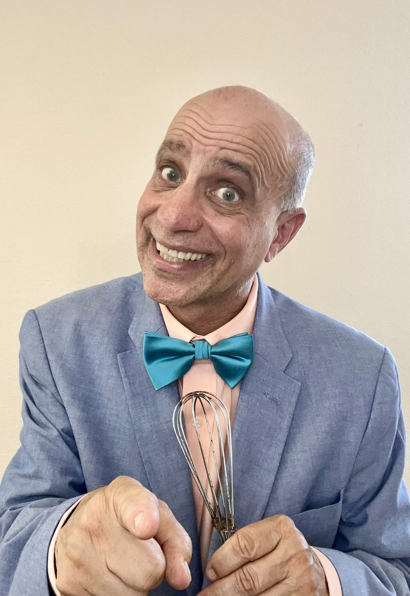 ed_mehler's tweet photo. Commercial audition today, a world of THANKS to my outstanding talent agent Chris for his hard and dedicated work to get me seen “in the room!” 🤞 #saintagency #actor #characteractor #comedicactor #nerdalert #facialexpressions #rubberface #commercials #auditions #sagaftra 🎭 🤓 https://t.co/UaXfaJNzHV