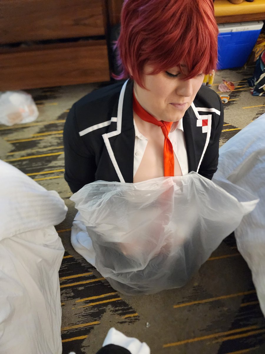 NoireRei 🔜 Animenext! on Twitter "Throw the whole man away. (I kid