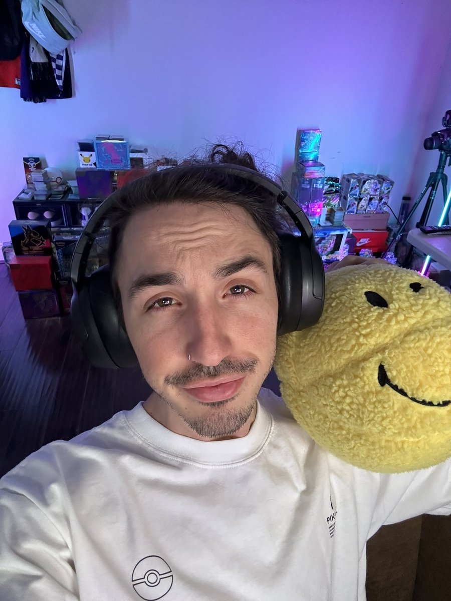 Younggaryoak (@younggaryoak) on Twitter photo SUPER excited to be streaming <a href="/MarvelStrikeF/">MARVEL Strike Force</a> - all proceeds from today's stream go toward a COMMUNITY BOOSTER BOX giveaway!
Download MSF using my link:
strms.net/marvelstrikefo… #ad
Tonight <a href="/6pm/">Follow us @Shop6pm!</a> PST see you there!
twitch.tv/younggaryoak SUPER excited to be streaming <a href="/MarvelStrikeF/">MARVEL Strike Force</a> - all proceeds from today's stream go toward a COMMUNITY BOOSTER BOX giveaway!
Download MSF using my link:
strms.net/marvelstrikefo… #ad
Tonight <a href="/6pm/">Follow us @Shop6pm!</a> PST see you there!
twitch.tv/younggaryoak