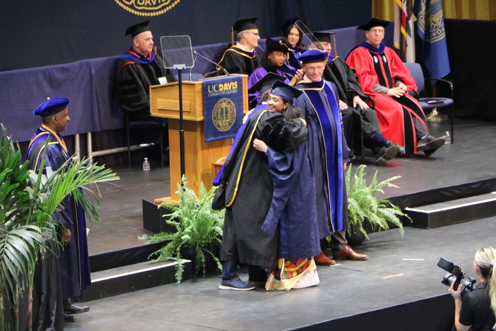 MyoMatrix's tweet photo. It was great to see all of the students celebrating their accomplishments #UCDavisGrad. I was especially happy to be able to present to @poojadm99 and the rest of the @UCDavisBMEGG Masters students. Way to go Pooja! https://t.co/cWRKZuaRrC