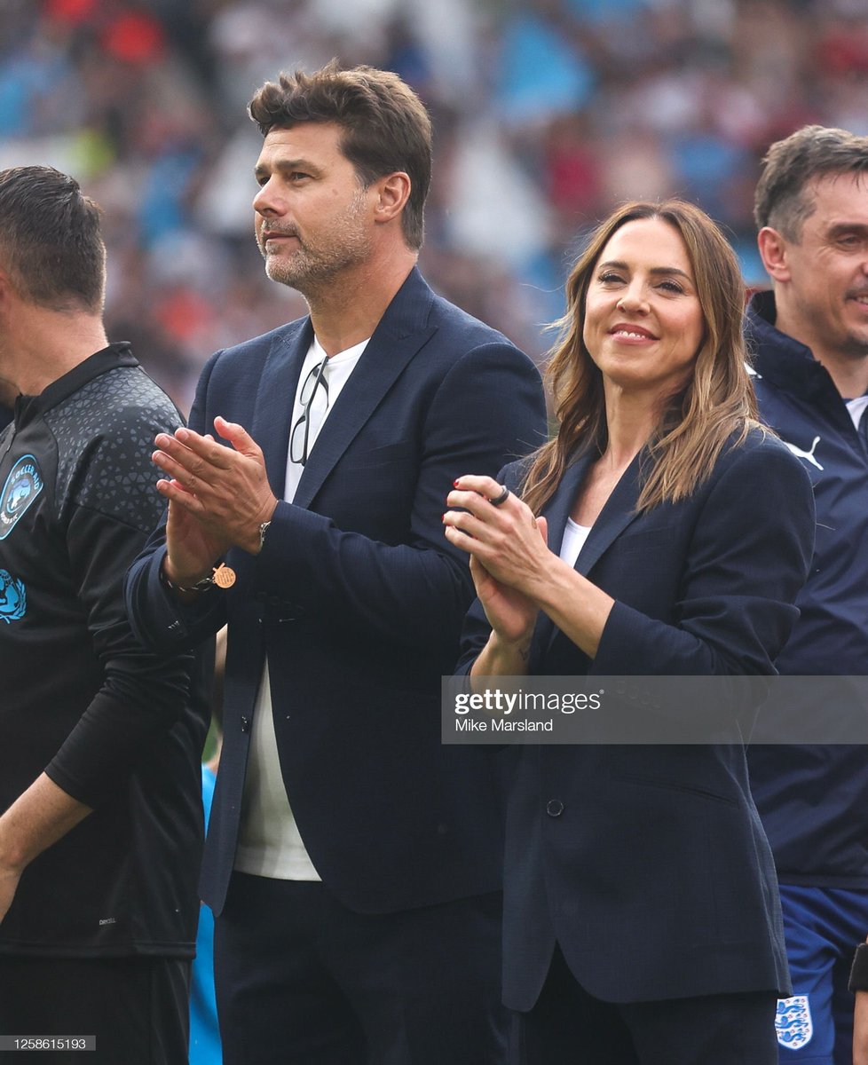 SportyForlife's tweet photo. A few pics of @MelanieCmusic from last week’s @socceraid game! Congratulations again to the World XI team! ⚽️🏟️🏆
#slamittotheleft #shakeittotheright
📸: Matt McNulty/Mike Marsland/Getty Images https://t.co/VzKsNebk4k