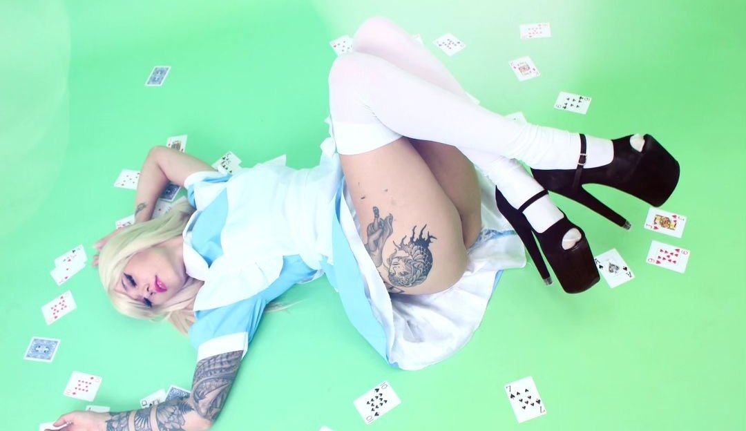 𝗞𝗶𝘁𝘀𝘂𝗻𝗲🌸 on Twitter: "Loved this Alice Look from last month ️