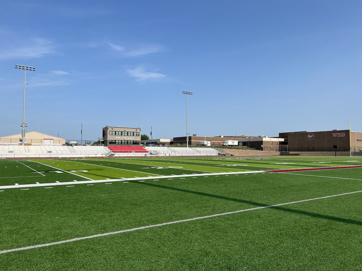 RHE_APBerg's tweet photo. Got a chance to visit some more school facilities today! So cool to see the different schools. Thank you for the tours. @WarrensburgR6 @Dr_Hutchy #ucmoedlead https://t.co/4vTIfymhOL