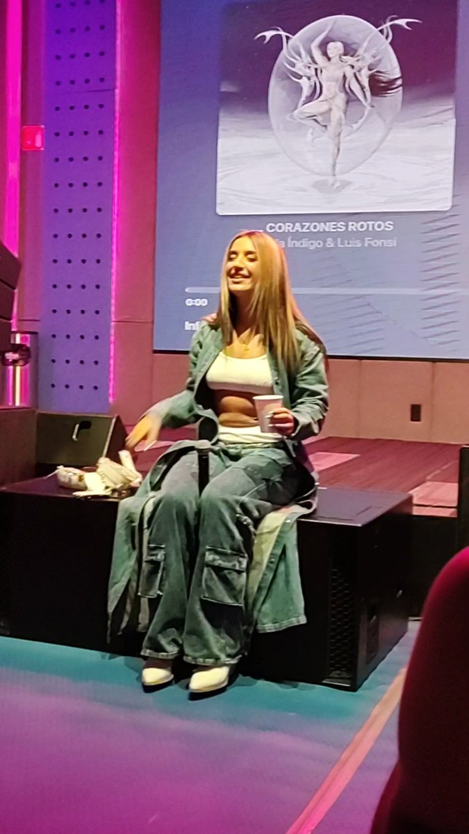 recuerdoindigo's tweet photo. lugar feliz 🐉❤️🩹
#LolaMX #LolaALaMexicana
@LolaIndigoMx @lluna1ndigo https://t.co/OLYIT5ldx3