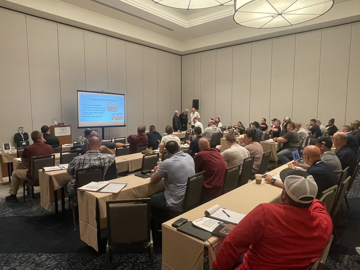 KPD224's tweet photo. Attended the National Field Training Officer Conference in Phoenix, AZ. Great opportunity to network and build upon our own FTO program. From Ukraine to Canada, to all over the country, we all face the same challenges in training new officers. 🇺🇸 🇺🇦 🇨🇦@NAFTOUSA @BluetoGold @nextgenfto