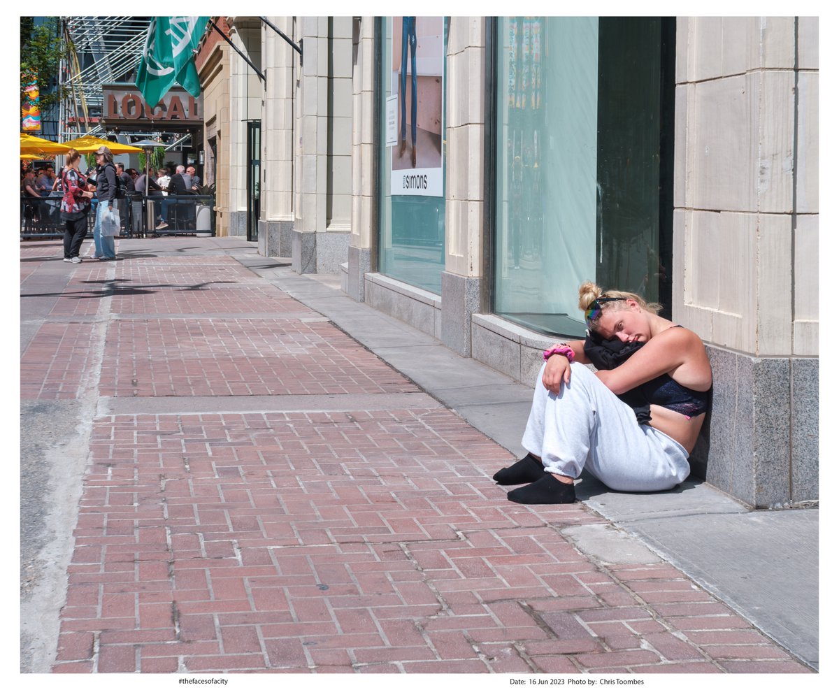 The sight of someone suffering loneliness & despair is never to far away in Calgary's downtown core these days 
#socialdocumentaryphotography #documentaryphotography #streetphotography #calgary #calgarydowntown