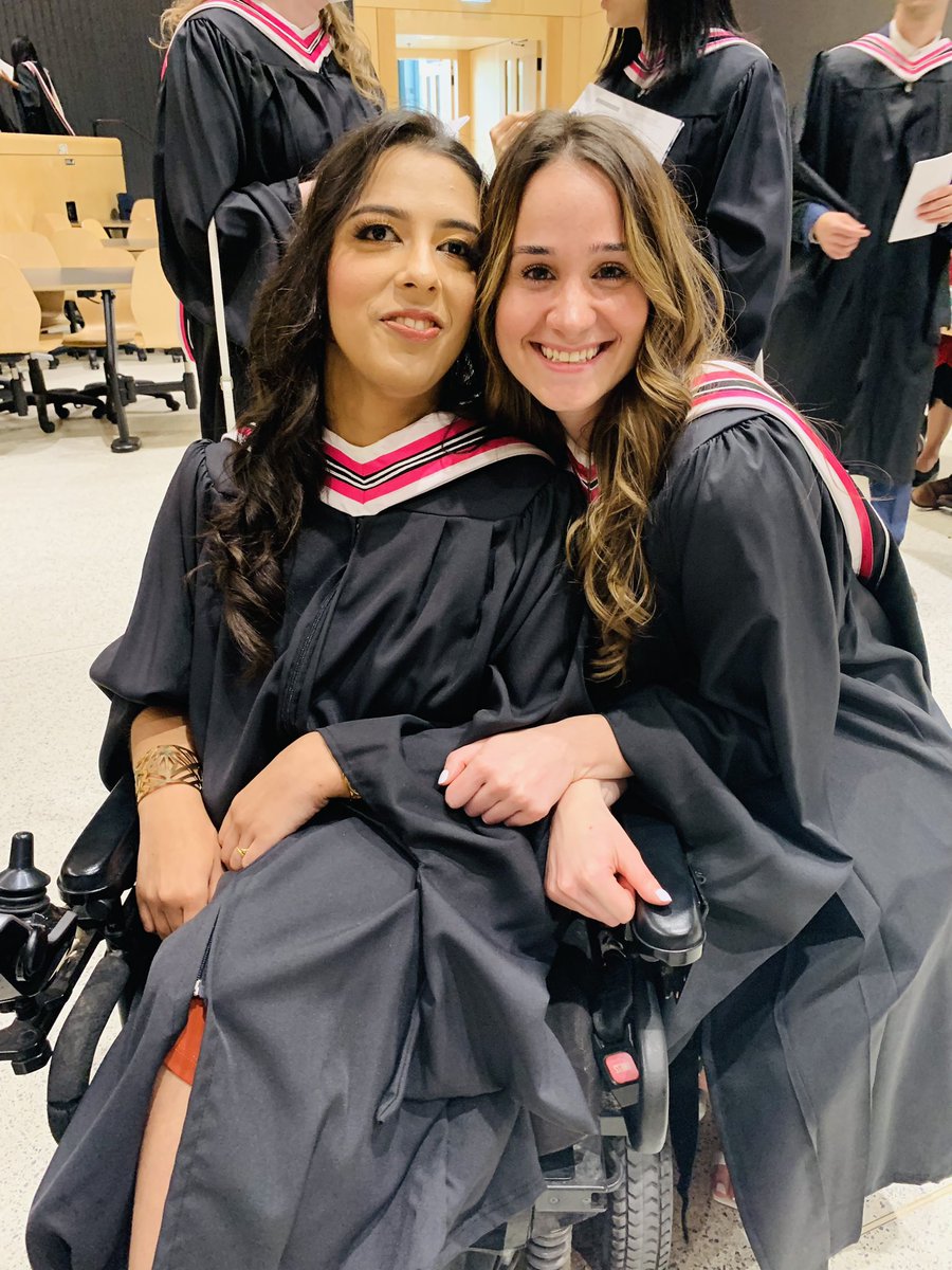 arshdeepdullet1's tweet photo. OISE U of T convocation 2023 https://t.co/JAXK6vD8yY
